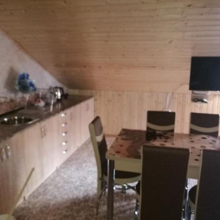 Nini Apartment Tbilisi ภายนอก รูปภาพ