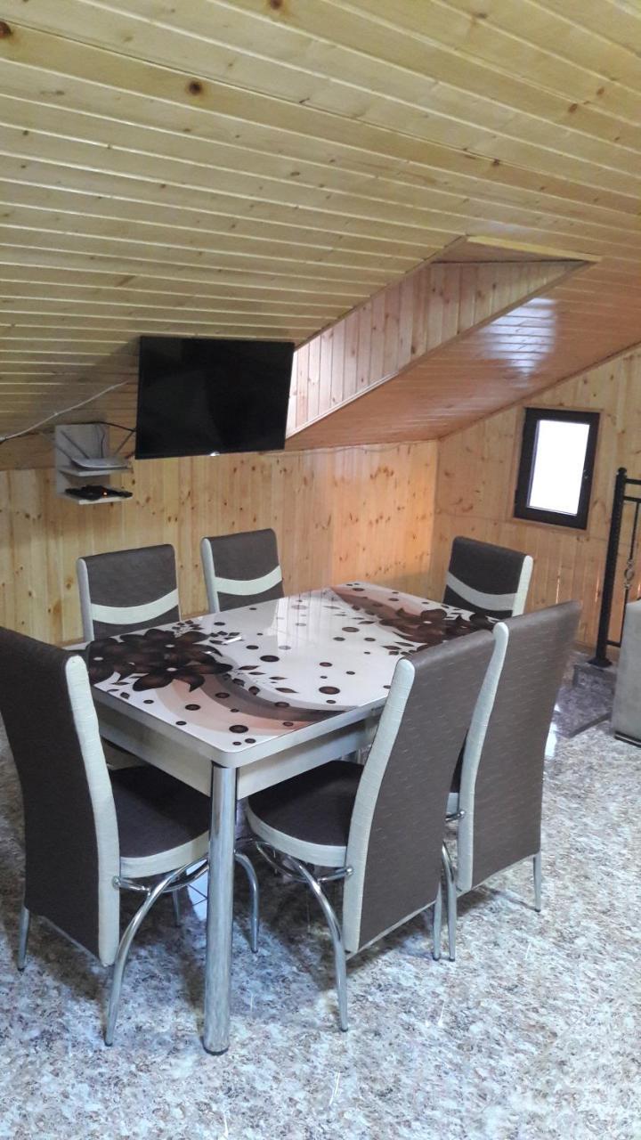 Nini Apartment Tbilisi ภายนอก รูปภาพ