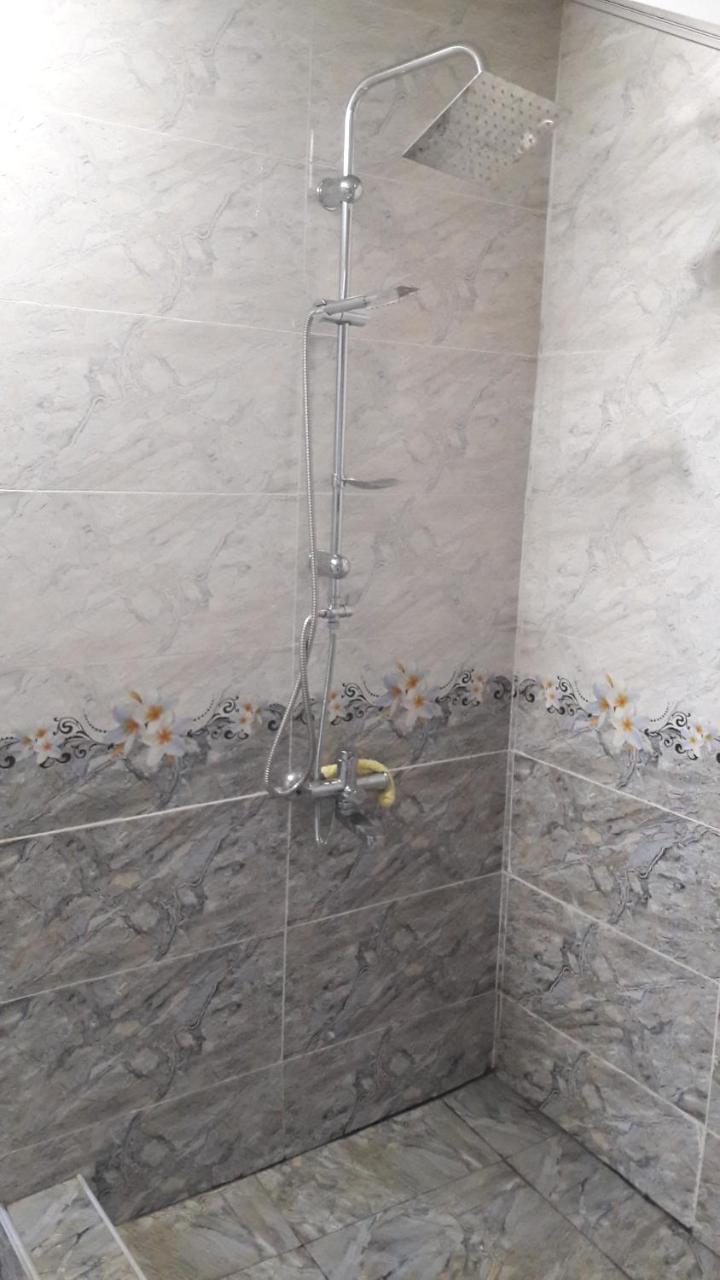 Nini Apartment Tbilisi ภายนอก รูปภาพ
