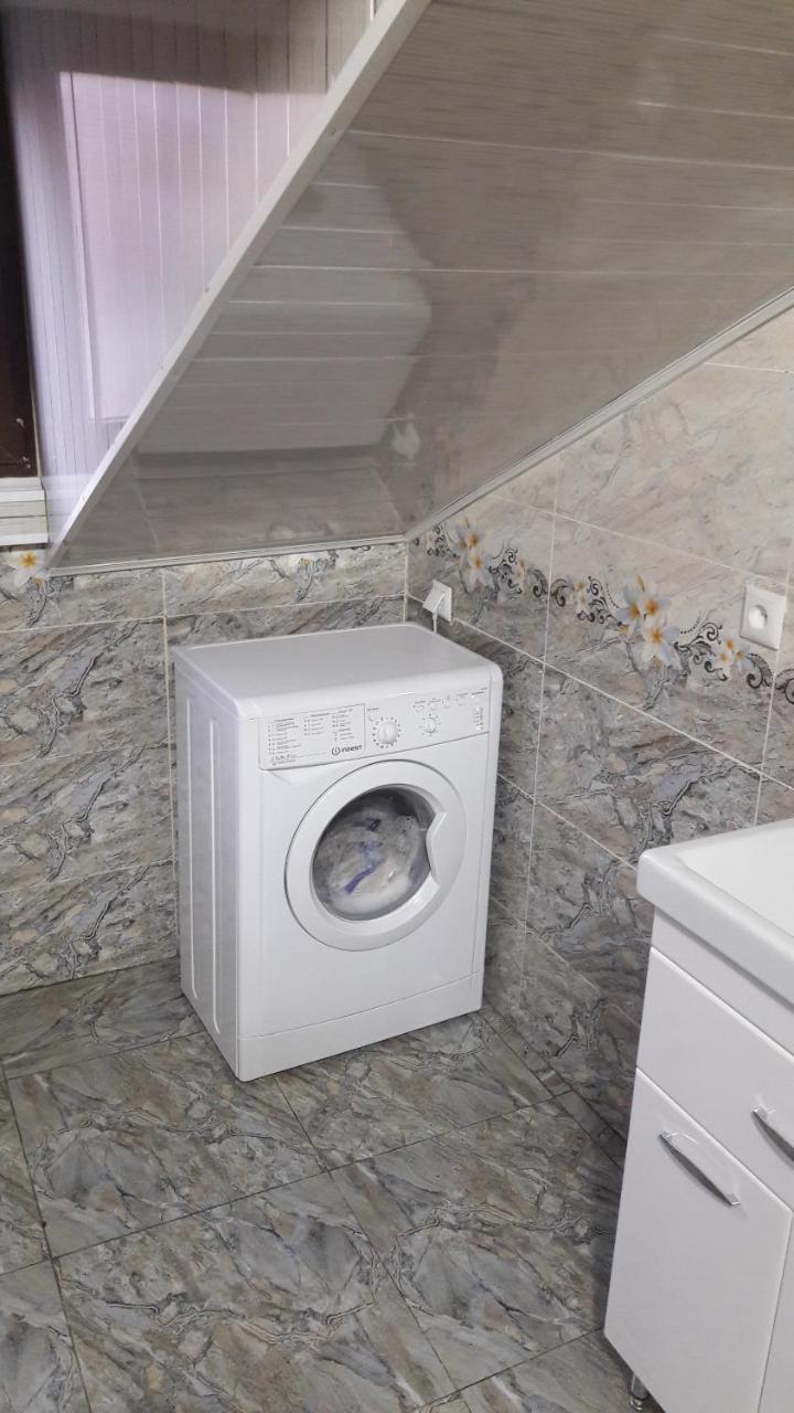 Nini Apartment Tbilisi ภายนอก รูปภาพ