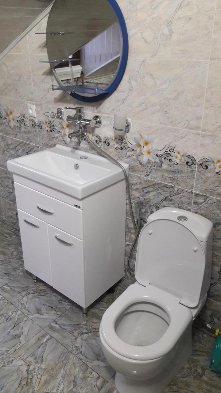 Nini Apartment Tbilisi ภายนอก รูปภาพ