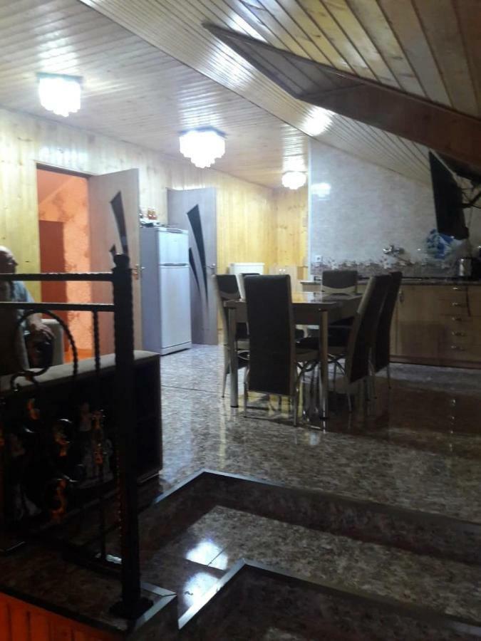 Nini Apartment Tbilisi ภายนอก รูปภาพ